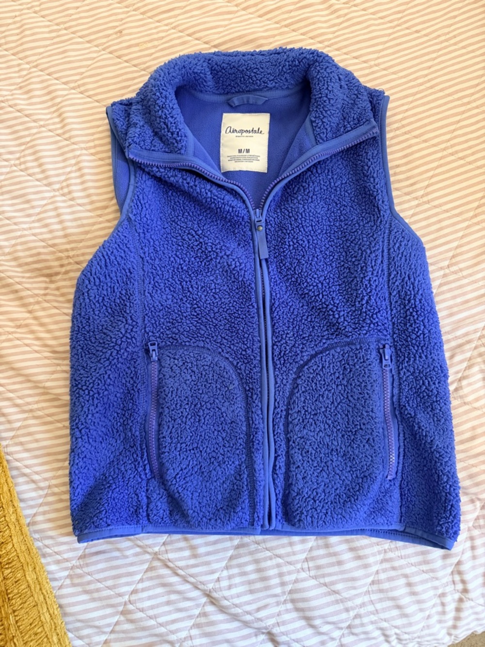 Aeropostale Plush Sherpa Vest in Bright Blue